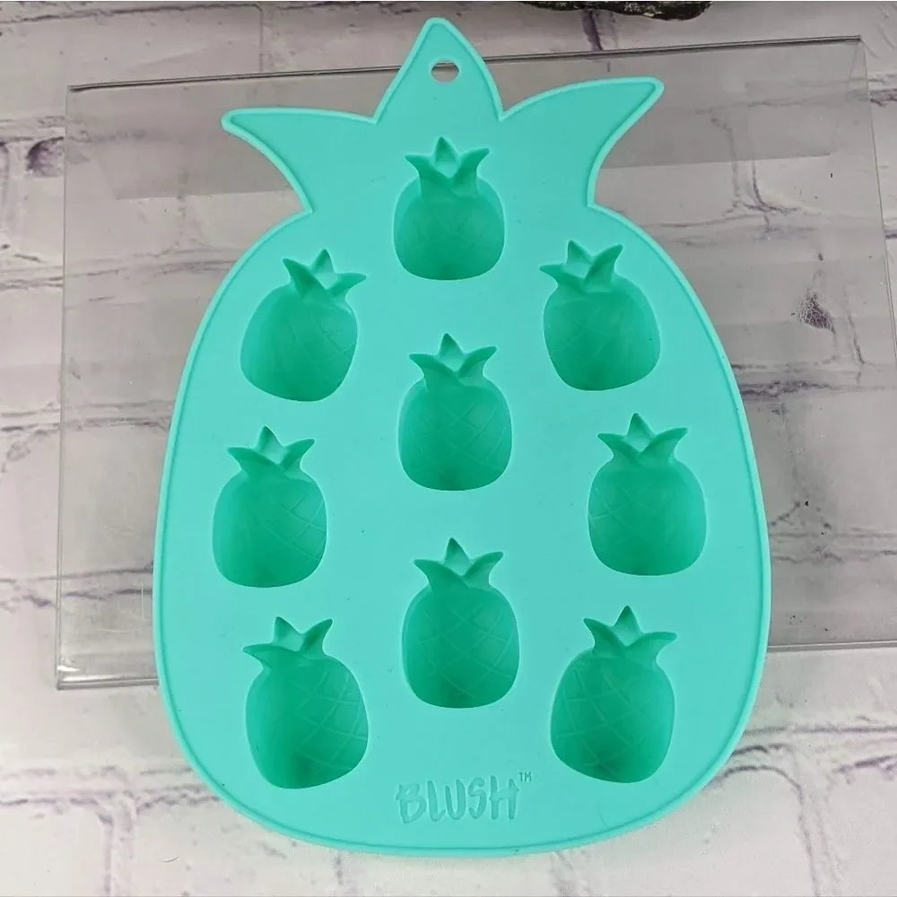 BLUSH Pineapple Ice Cube Tray Bar Tool